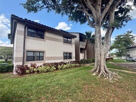 9827 Nob Hill Ct in Sunrise, FL - Building Photo