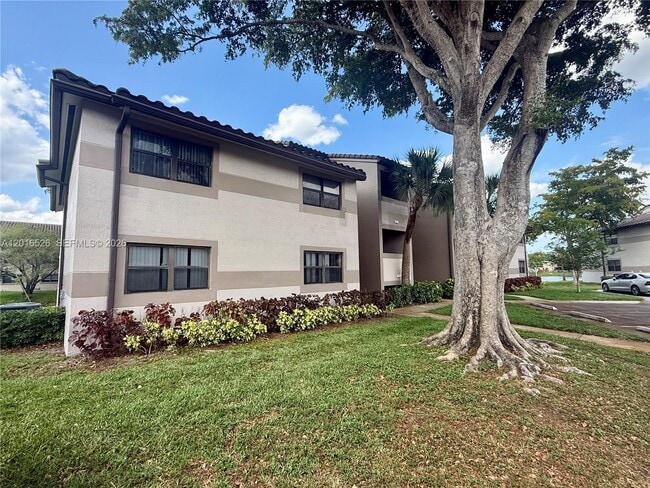 property at 9827 Nob Hill Ct