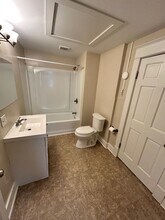 1041 Davis Ave NW in Grand Rapids, MI - Building Photo - Building Photo