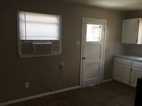 2556 W Ramona Rd, Unit 2556 in Alhambra, CA - Foto de edificio - Building Photo