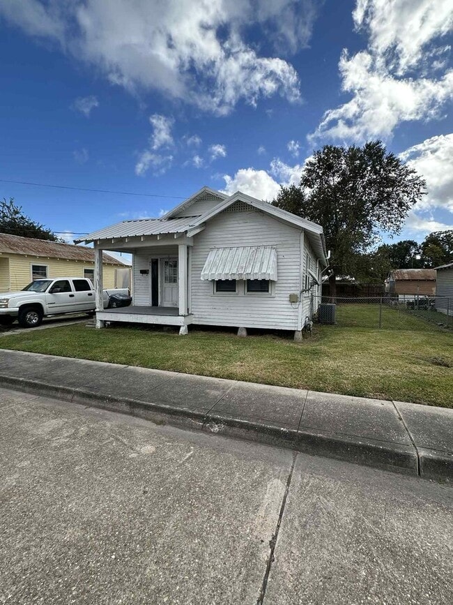 property at 431 Columbus St