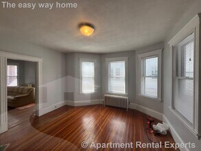 94 Harlow St in Arlington, MA - Building Photo - Building Photo