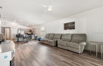 979 Pearly Ridge Ln in Lakeland, FL - Building Photo - Building Photo