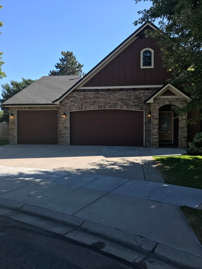 3007 E Shadowband Ct in Eagle, ID - Building Photo - Building Photo