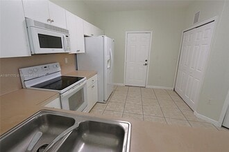 15276 SW 88th Terrace in Miami, FL - Building Photo - Building Photo