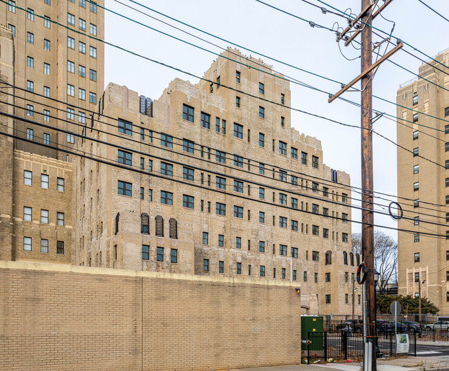 The Roxy in Jersey City, NJ - Building Photo - Building Photo