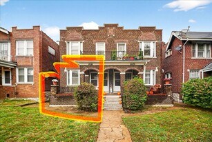 5041 Chippewa St in St. Louis, MO - Building Photo