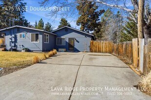 475 SE Douglas St in Bend, OR - Building Photo