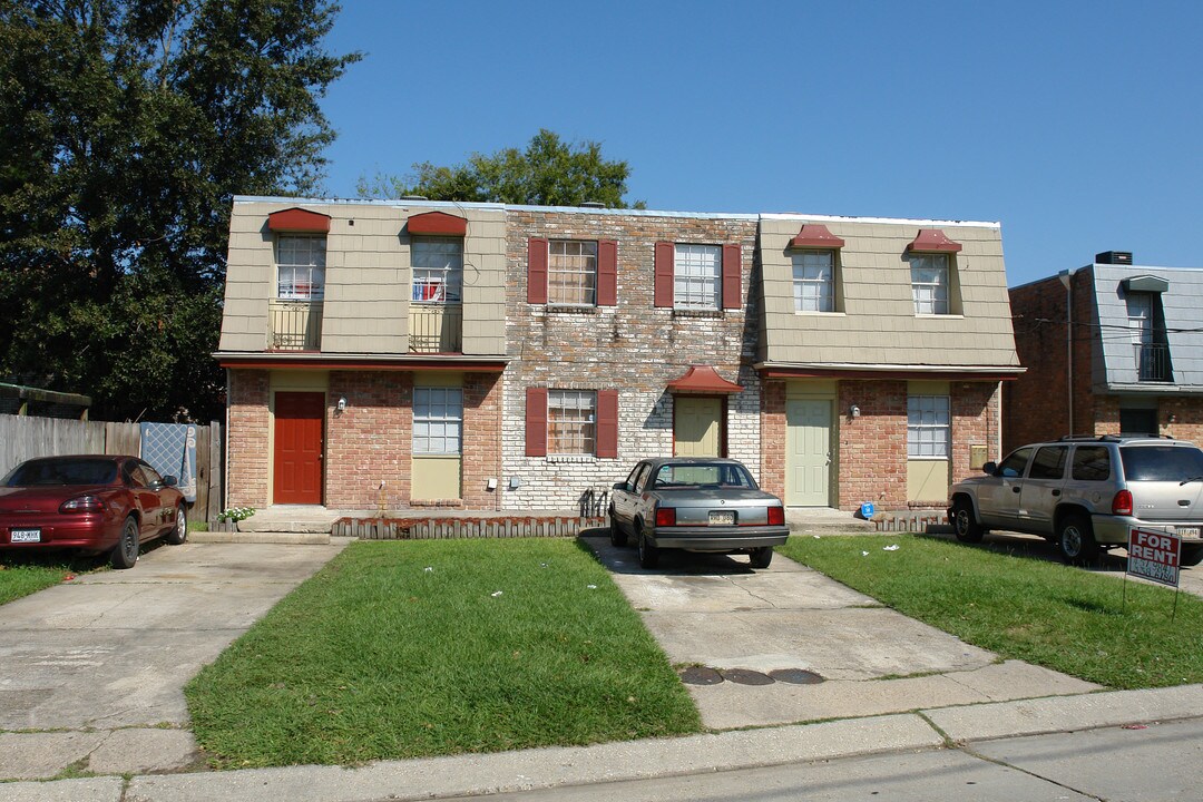 2125 Manson Ave in Metairie, LA - Building Photo