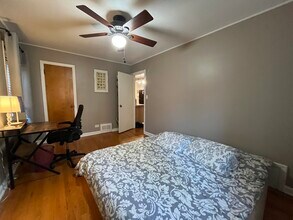 421 Edgewood Pl in River Forest, IL - Foto de edificio - Building Photo