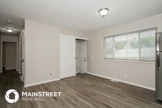 1820 Yaqui Dr in Florissant, MO - Building Photo - Building Photo