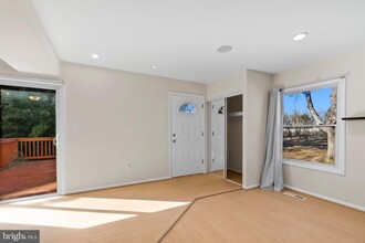 38 Deepspring Ct in Reisterstown, MD - Building Photo - Building Photo