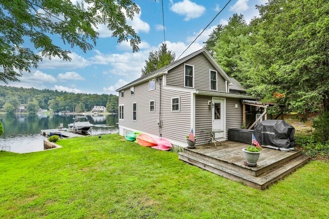 64A Holiday Ln in Hampstead, NH - Building Photo - Building Photo