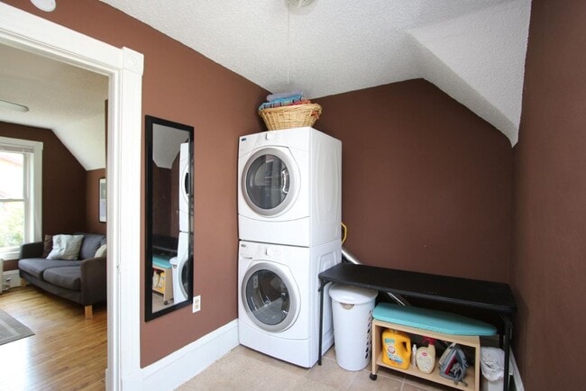 property at 3507 E 39th St