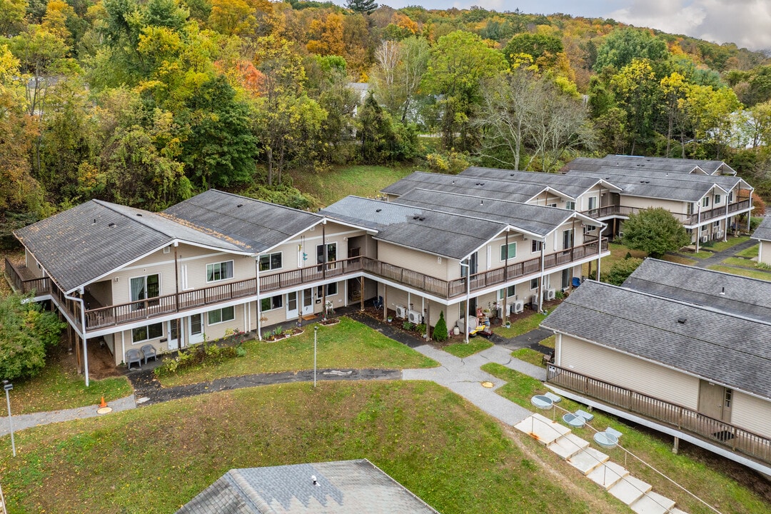 Butter Brook Hill Apartments in New Haven, CT - Foto de edificio
