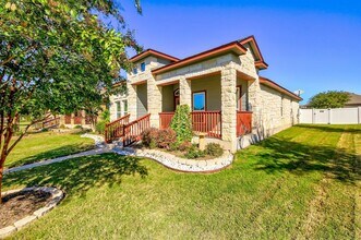 804 Walnut Canyon Blvd in Pflugerville, TX - Building Photo - Building Photo