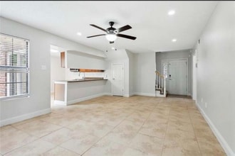 1500 W Esplanade Ave in Kenner, LA - Foto de edificio - Building Photo