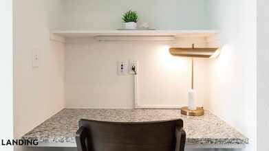 10670 Jake Jabs Blvd in Longmont, CO - Foto de edificio - Building Photo