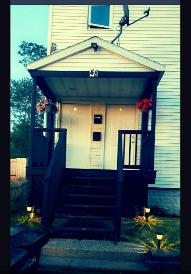 48 New Turnpike Rd Apartments and Nearby Troy Apartments For Rent