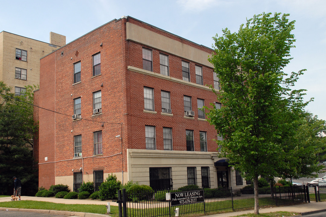 Osborne Terrace in Newark, NJ - Building Photo