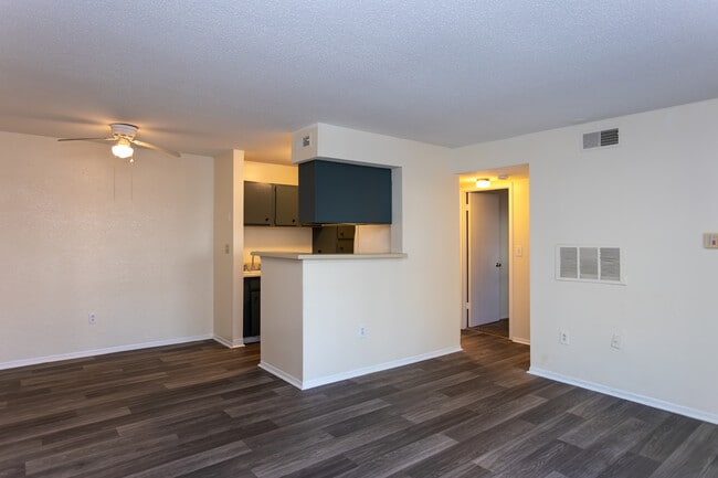 Parkhaven Apartments in Charlotte, NC - Foto de edificio - Interior Photo