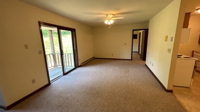 1949 Western Ave in Albany, NY - Building Photo - Building Photo