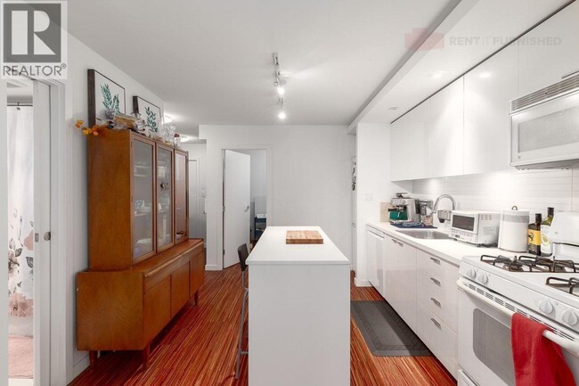 328 E 11th Ave in Vancouver, BC - Building Photo - Building Photo