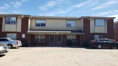 2810 Cantabrian Dr, Unit C in Killeen, TX - Foto de edificio - Building Photo