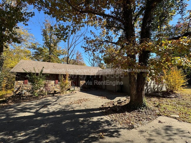 property at 23 N Howard Pl