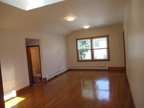 43 Pleasant St in Gloucester, MA - Building Photo - Building Photo