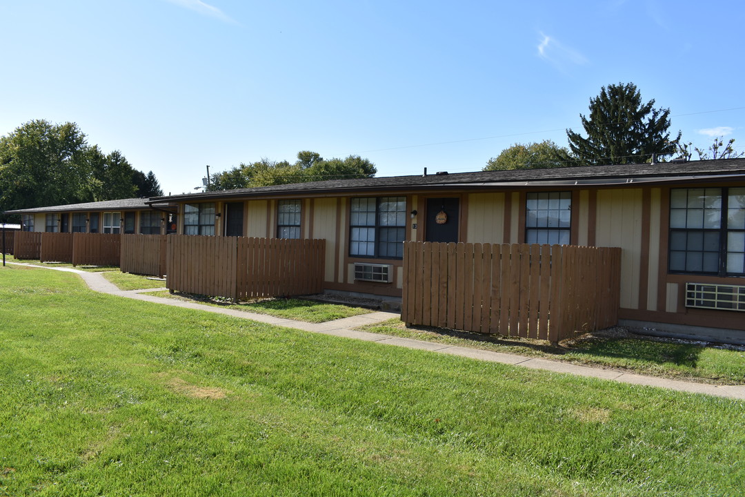 Dickerson Street Apartments in Newark, OH - Building Photo