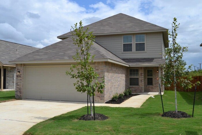 10726 Goose Way in San Antonio, TX - Building Photo