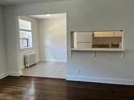 1524 Bathurst Street in Toronto, ON - Building Photo