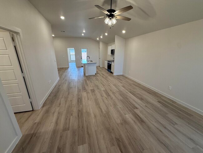 1315 N Chicago Ave in Lubbock, TX - Building Photo - Building Photo