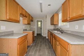 405 Hawthorne Cir in Stockbridge, GA - Building Photo - Building Photo