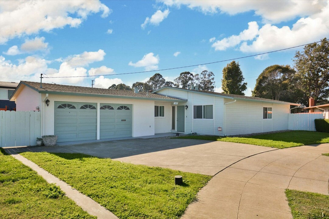 1000 Cutting Blvd in Richmond, CA - Building Photo