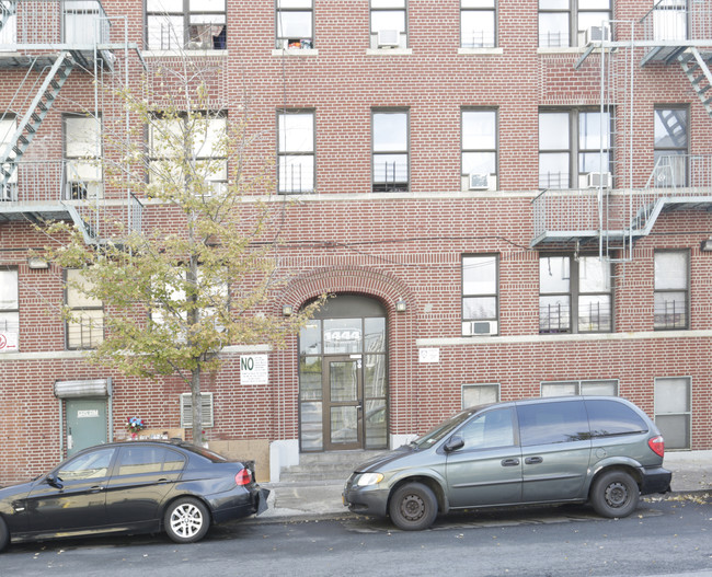 1444 Shakespeare Ave in Bronx, NY - Building Photo - Building Photo