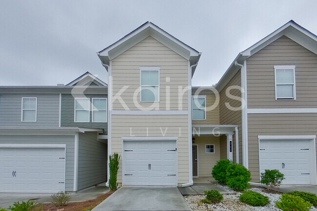 property at 211 Long Is Dr