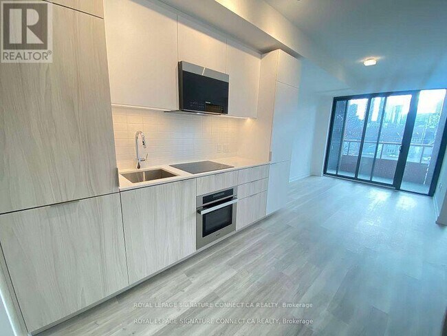 28 Eastern Ave in Toronto, ON - Building Photo - Building Photo