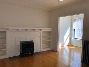 1128 W Pratt Blvd-Unit -1N in Chicago, IL - Building Photo - Building Photo