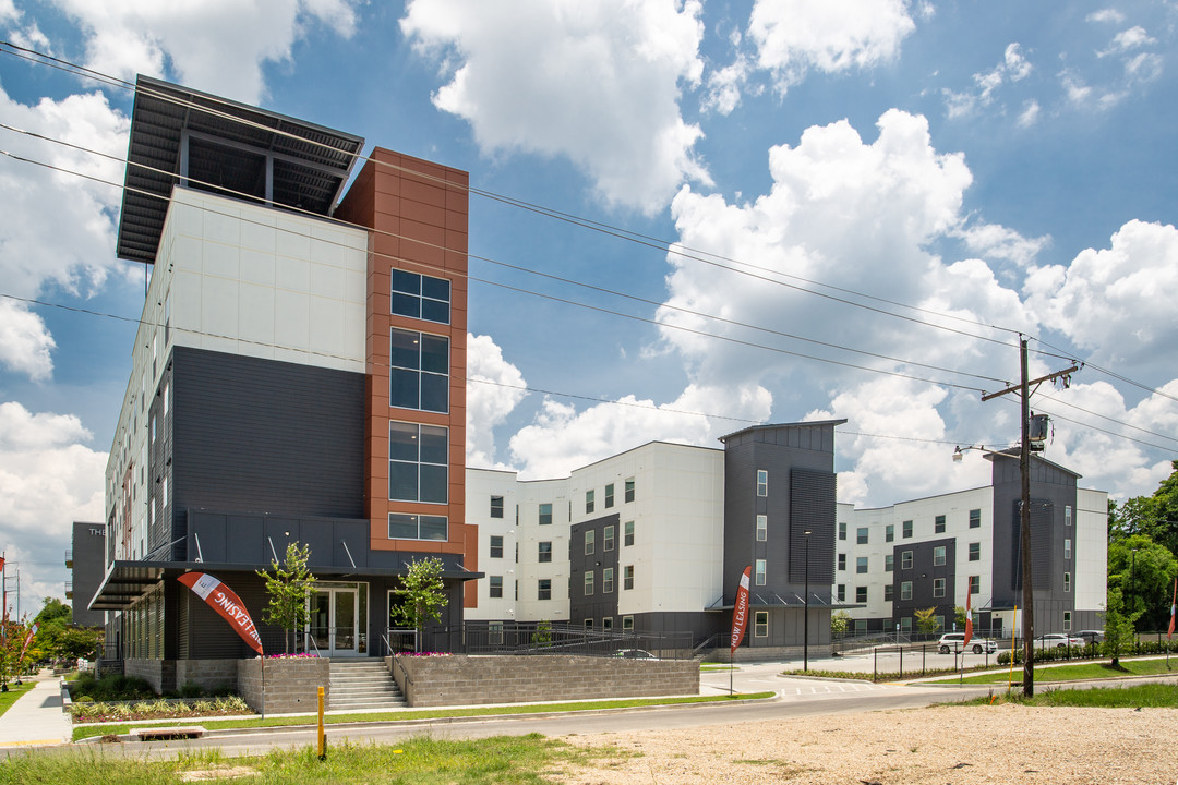 The Elysian II in Baton Rouge, LA - Foto de edificio