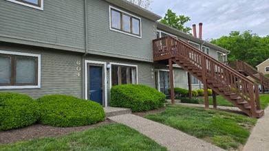604 Ledgeview Park Dr in Louisville, KY - Building Photo - Building Photo