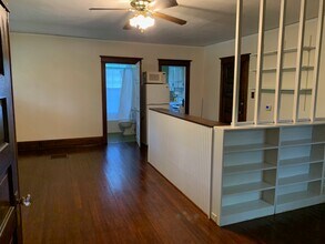 708 Vine St, Unit Apt 2 in West Lafayette, IN - Foto de edificio - Building Photo