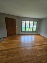 3202 N 76th St in Milwaukee, WI - Building Photo - Building Photo