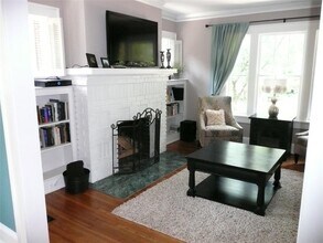 1015 McLynn Ave NE in Atlanta, GA - Building Photo - Building Photo