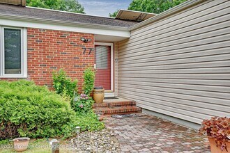 77 Pinewood Ave in West Long Branch, NJ - Building Photo - Building Photo