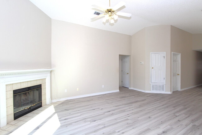 2941 Raines St in Pensacola, FL - Building Photo - Building Photo