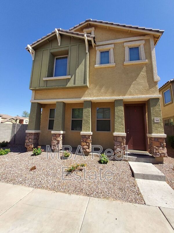 property at 7840 W Monte Vista Rd
