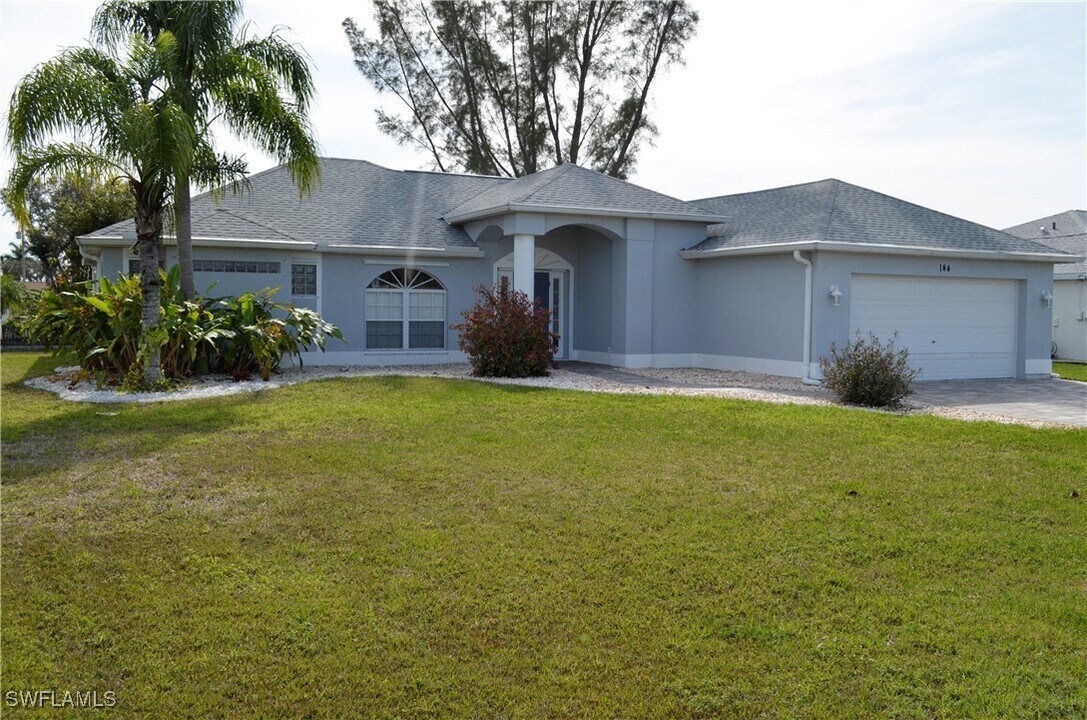 144 SE 23rd St in Cape Coral, FL - Building Photo