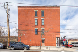 156 Conover St in Brooklyn, NY - Foto de edificio - Building Photo
